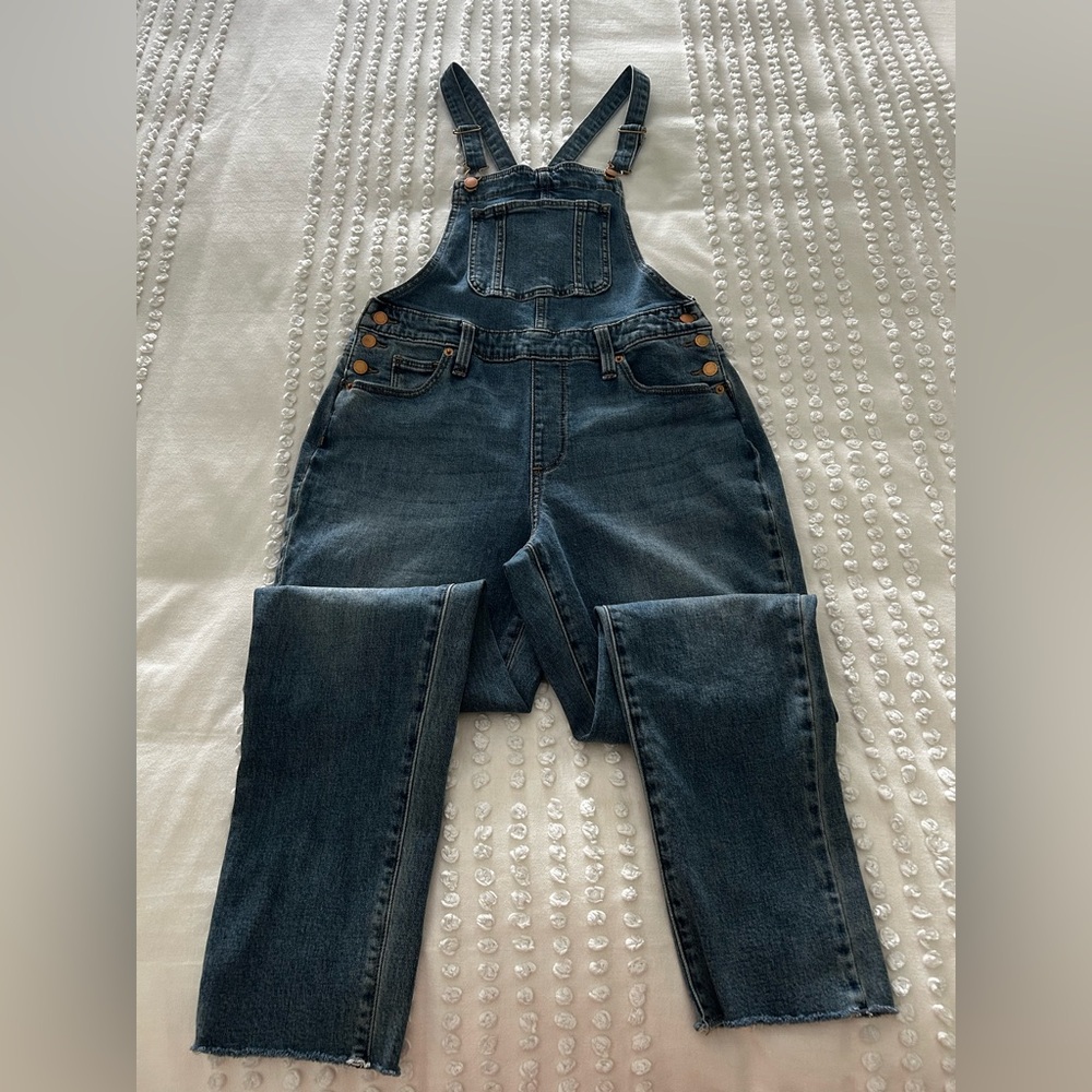 Universal Thread Classic Denim Overalls Size 4/27 BNWOT